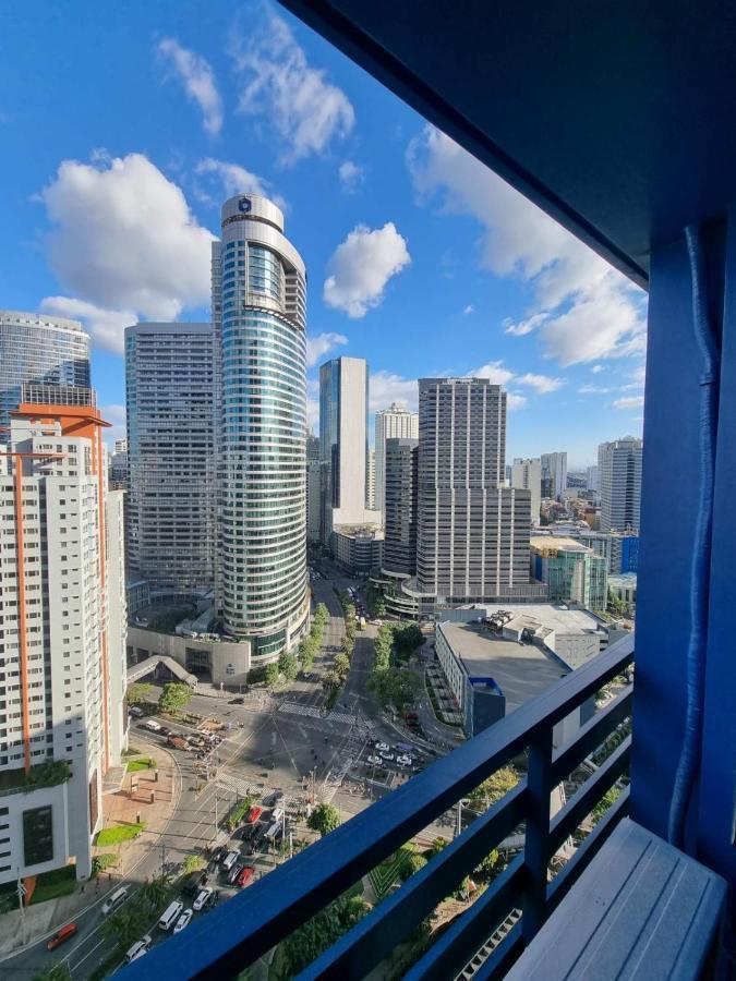 Great View 1 Bedroom Condo In Makati Near Trident Tower Manille Extérieur photo
